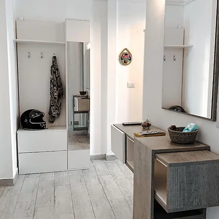 Cozy Alberone Flat * Řím