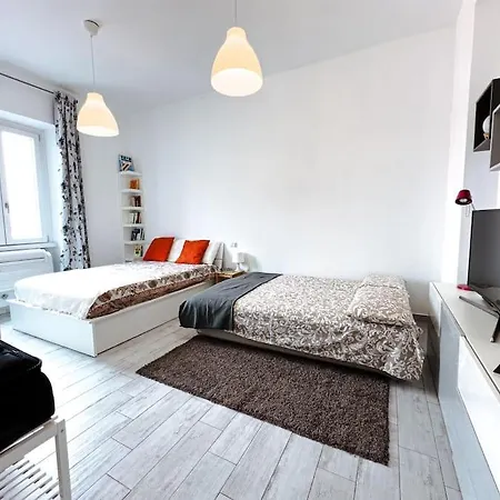 Cozy Alberone Flat Apartment